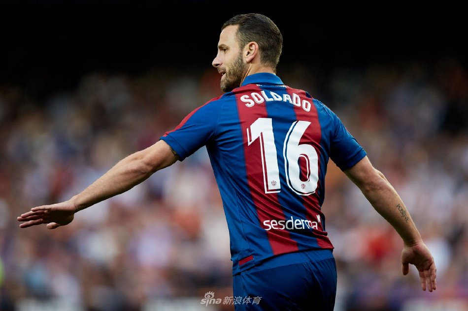 持逆转取胜 持逆转取胜