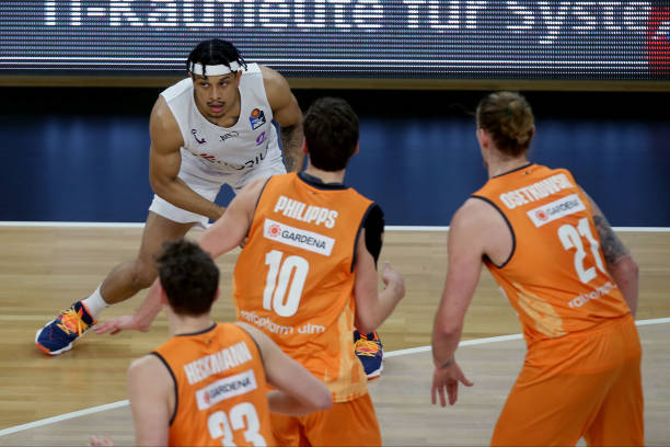 中4次成功 中4次成功