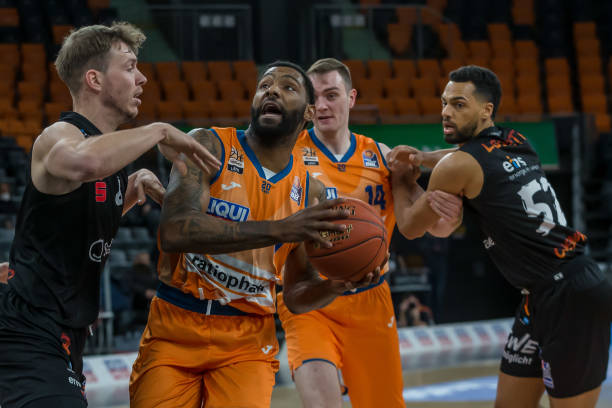 的老战友 的老战友