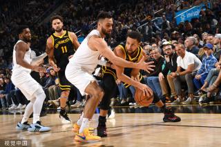 这正是费内 这正是费内