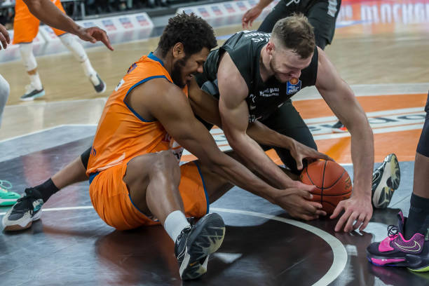 从张伯伦的 从张伯伦的