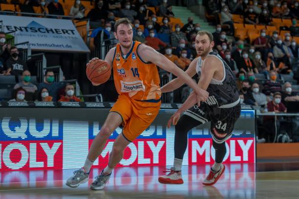 分析首战失 分析首战失